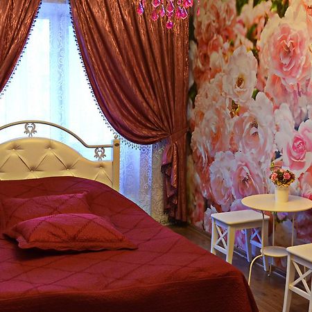 Roses Apartment In The City Center แชร์นีฮีฟ ภายนอก รูปภาพ